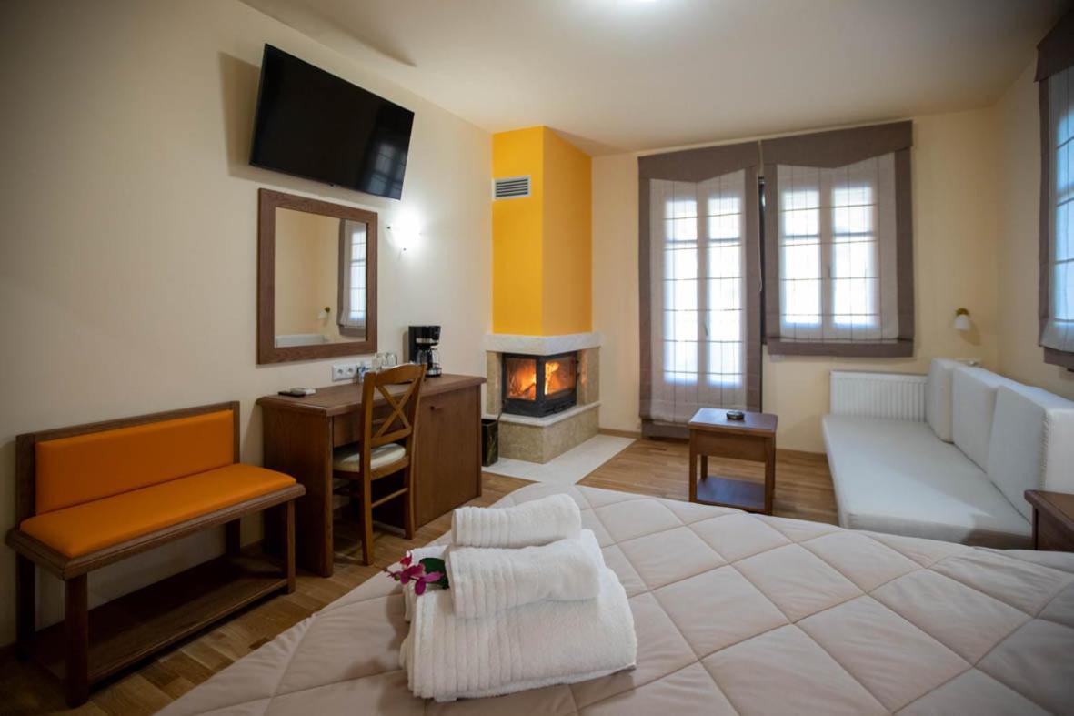 Rentinia Inn Rentina Экстерьер фото
